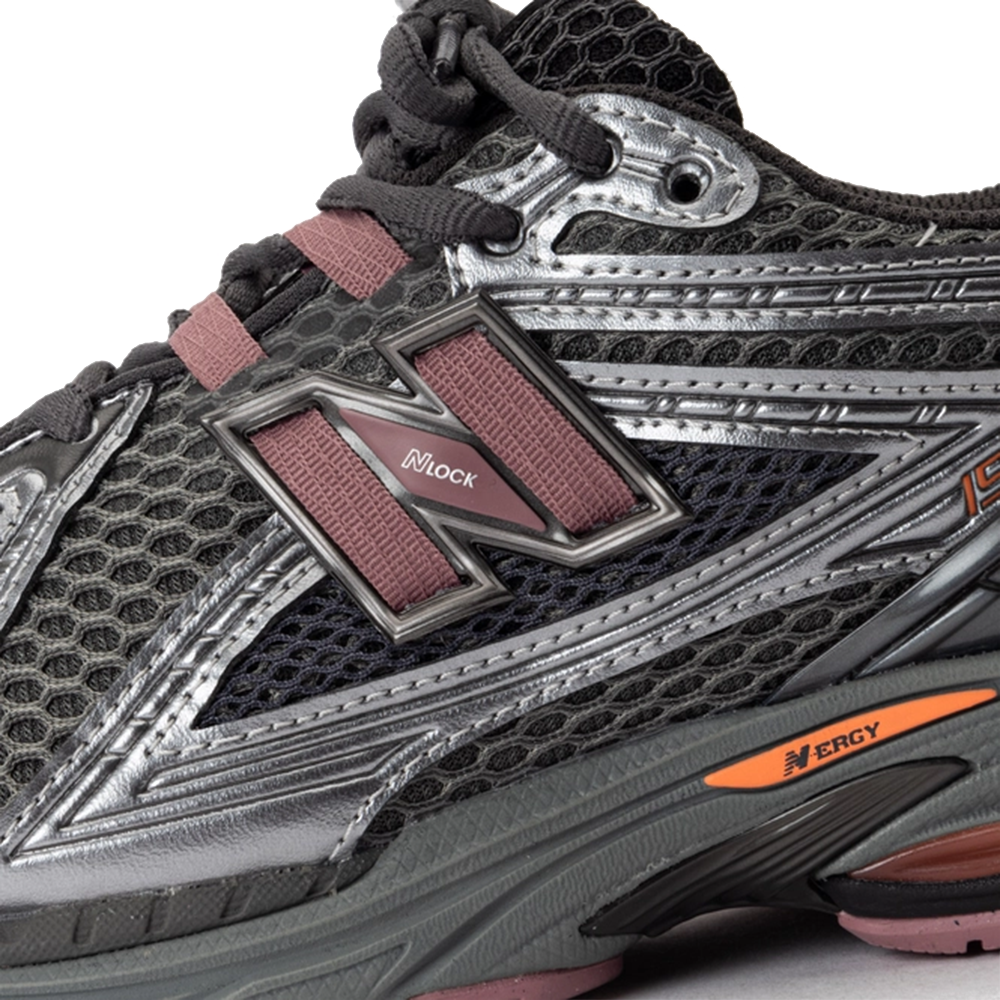 1906R v1 'Dark Silver Metallic Rosewood'